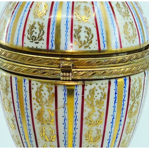 Vintage Porcelain & Brass Egg-Shaped Trinket Box With Hand Painted Le Tallec - Picture 4 of 10